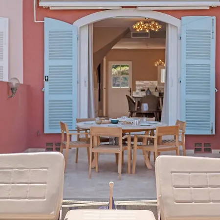 Maison Rosa, Port-grimaud 펜션